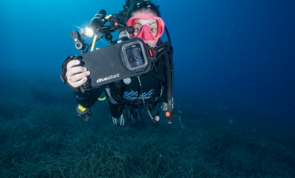 How to better take photos underwater with the smartphone and some suggestions