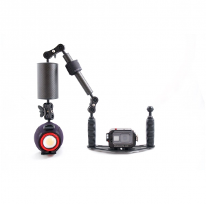 Pack Caisson GoPro avec platine, poignées, kit bras flotteur en fibre de carbone et lampe Revolution 7000